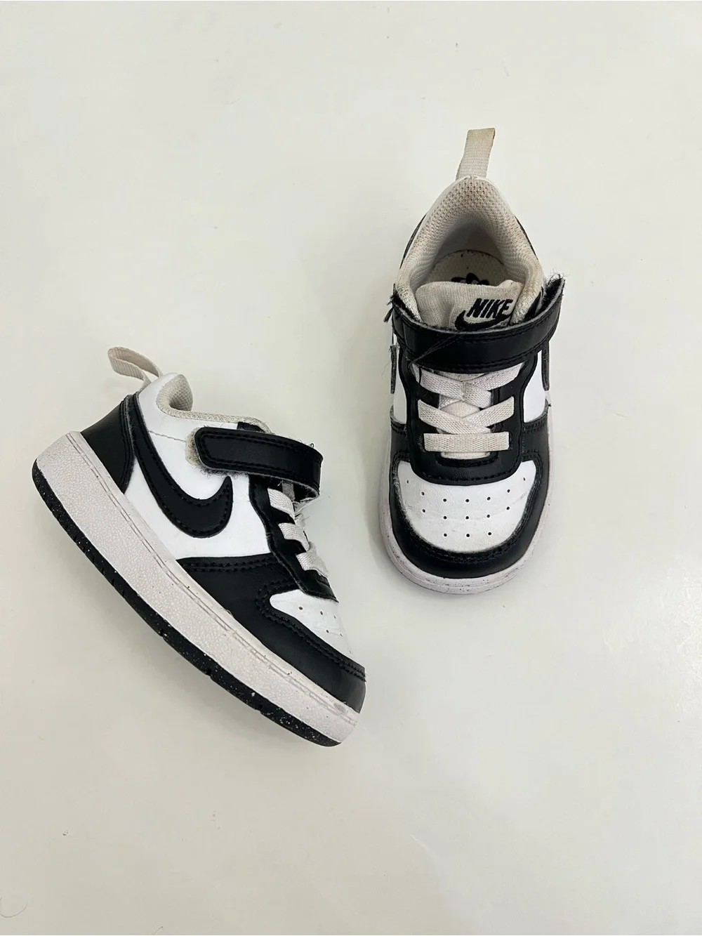 Nike Court Borough PLAY CONDITION Toddler Black & White Low-Top Sneaker Size 6C